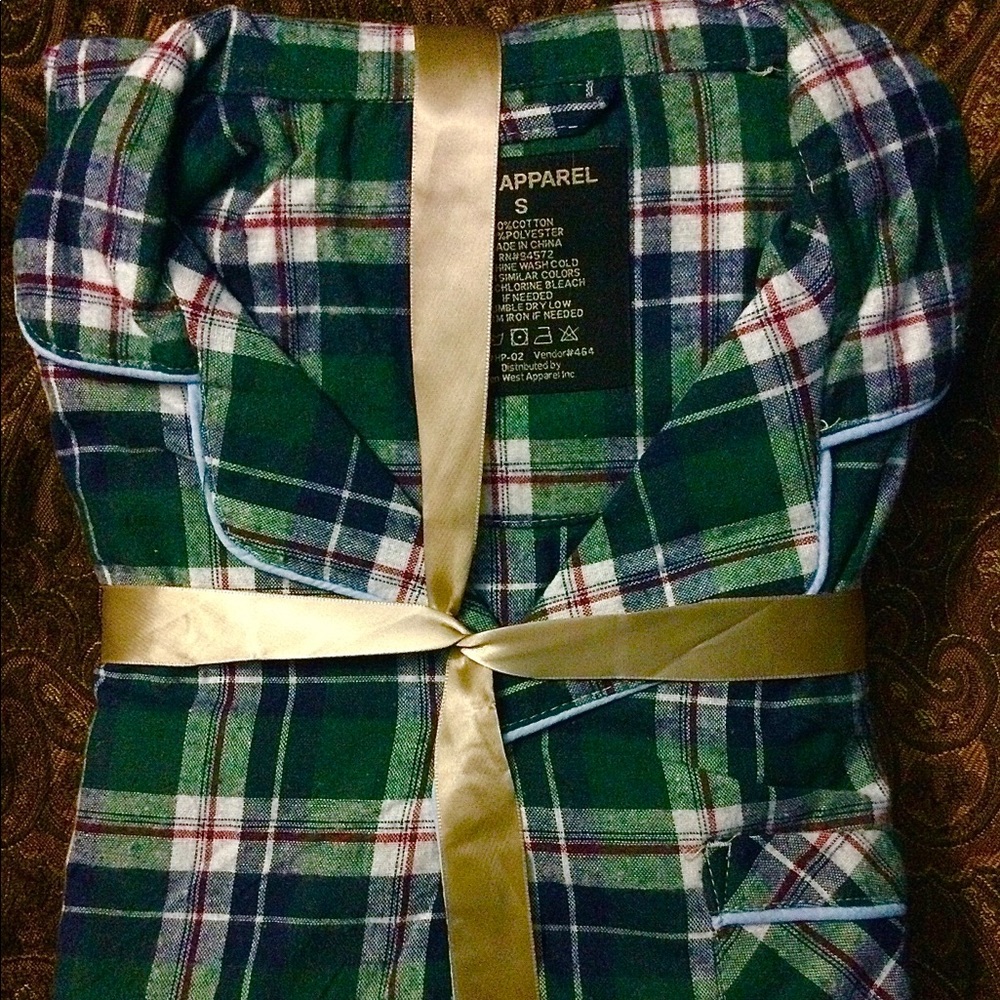 Single full set extra comfort Men’s pajamas.